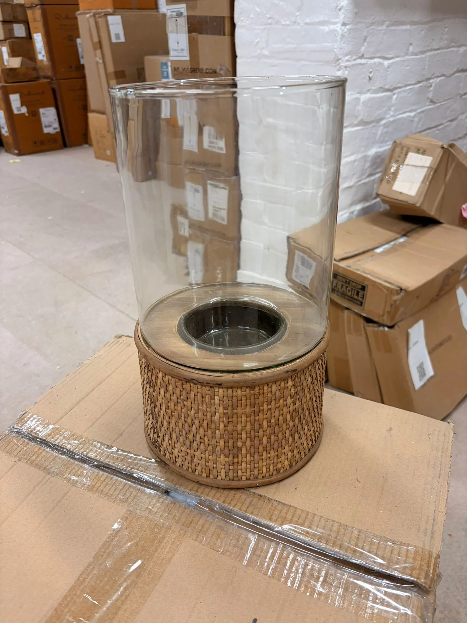 Argola Hurricane Lamp with Glass and Rattan – Open Box Return - Image 4