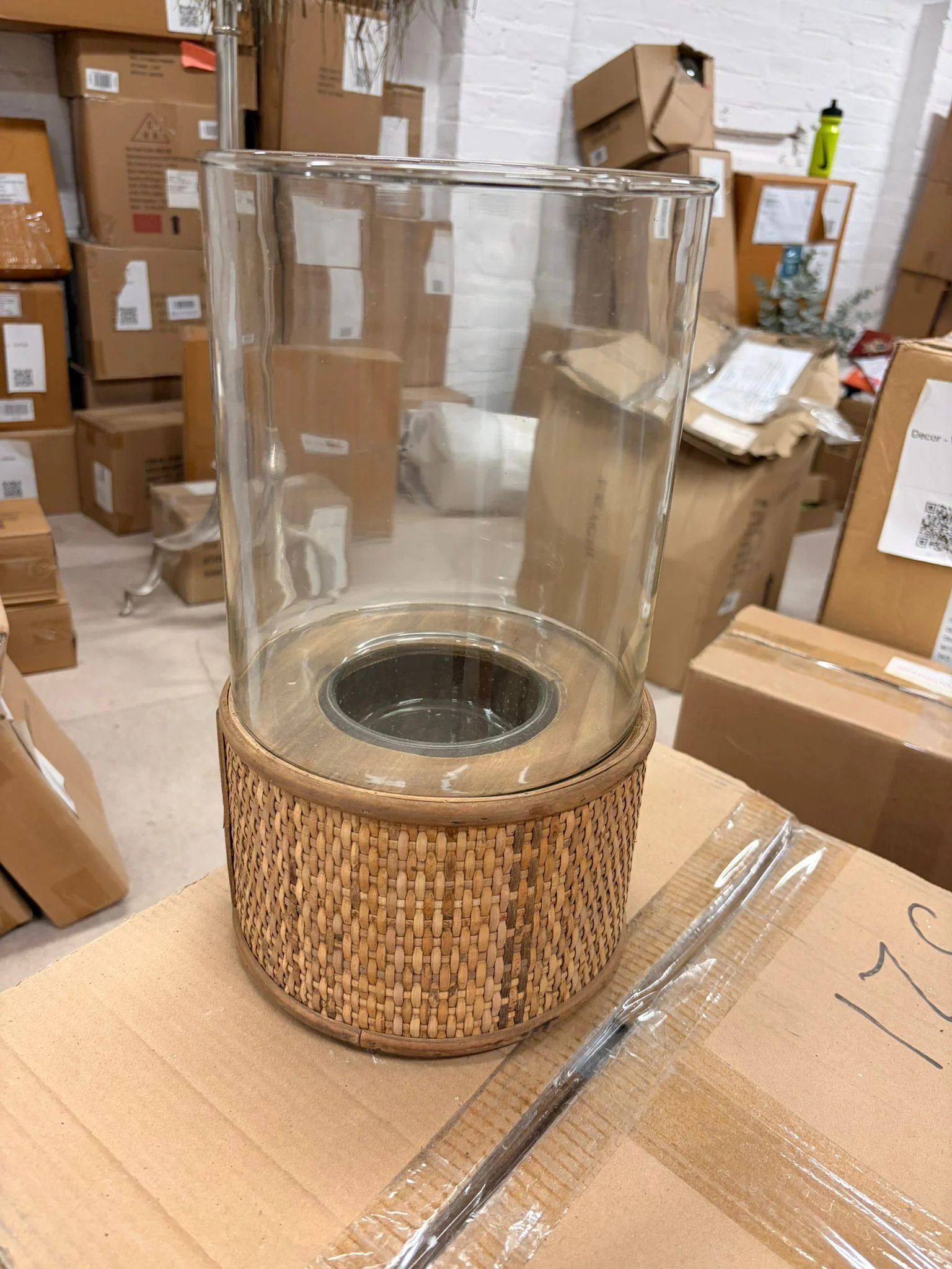Argola Hurricane Lamp with Glass and Rattan – Open Box Return - Image 5