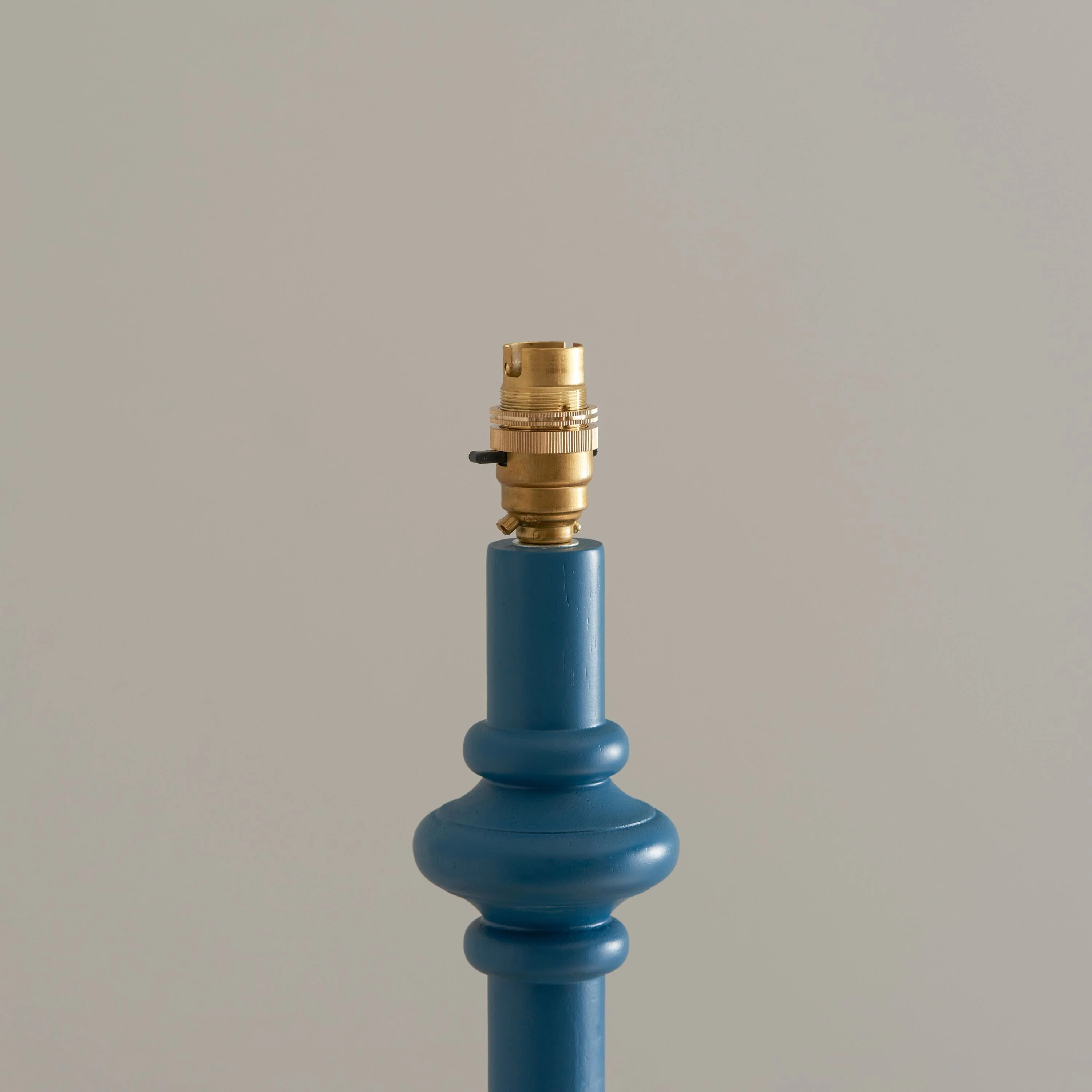 Canterbury Floor Lamp – Marlin Blue (Base Only) - Image 4