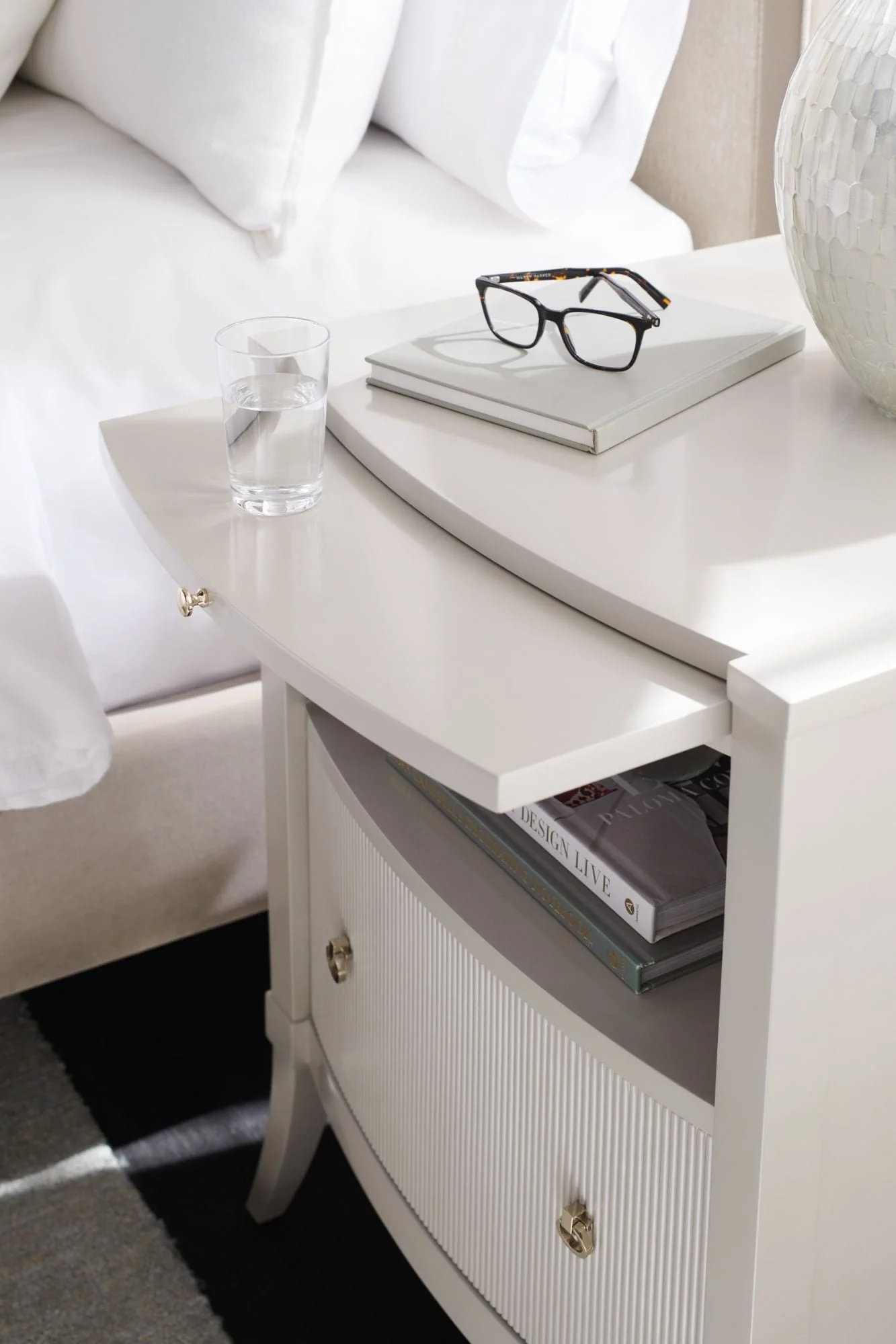 Caracole New Love Bedside Table - Image 5