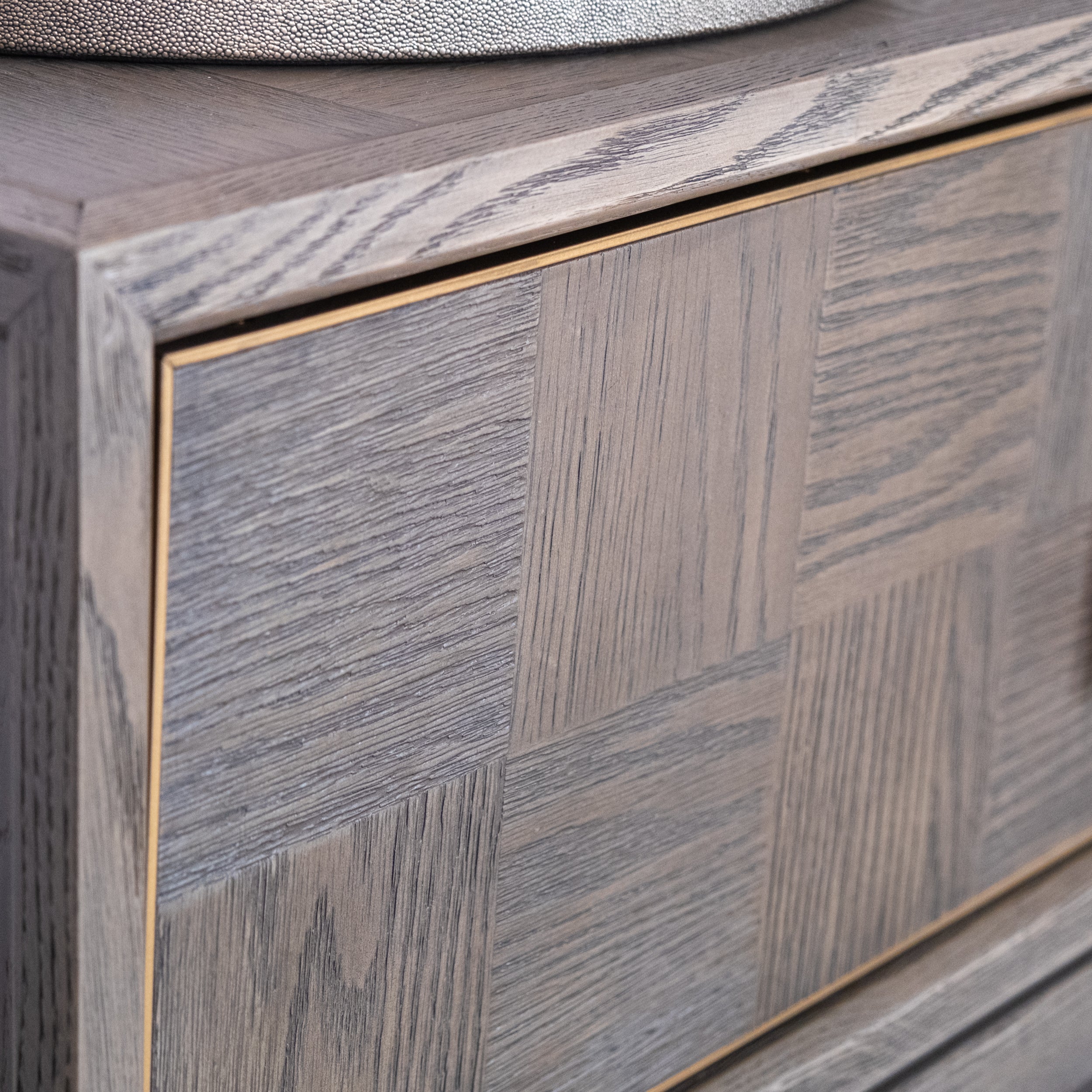 Fernsby Squares Entertainment Unit with Oak and Brass - Image 5