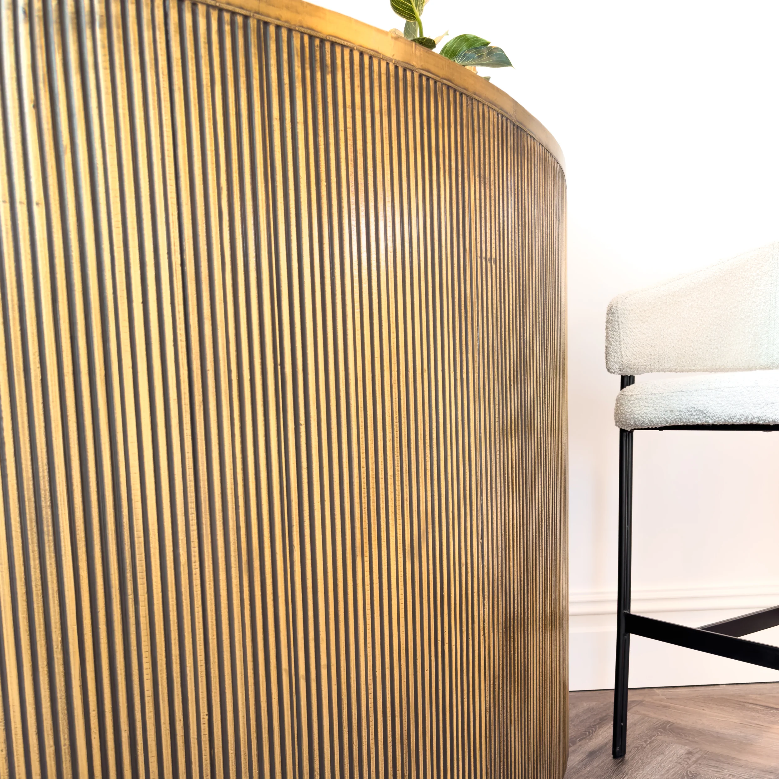 Coretta Ribbed Freestanding Bar in Antique Gold - Image 11