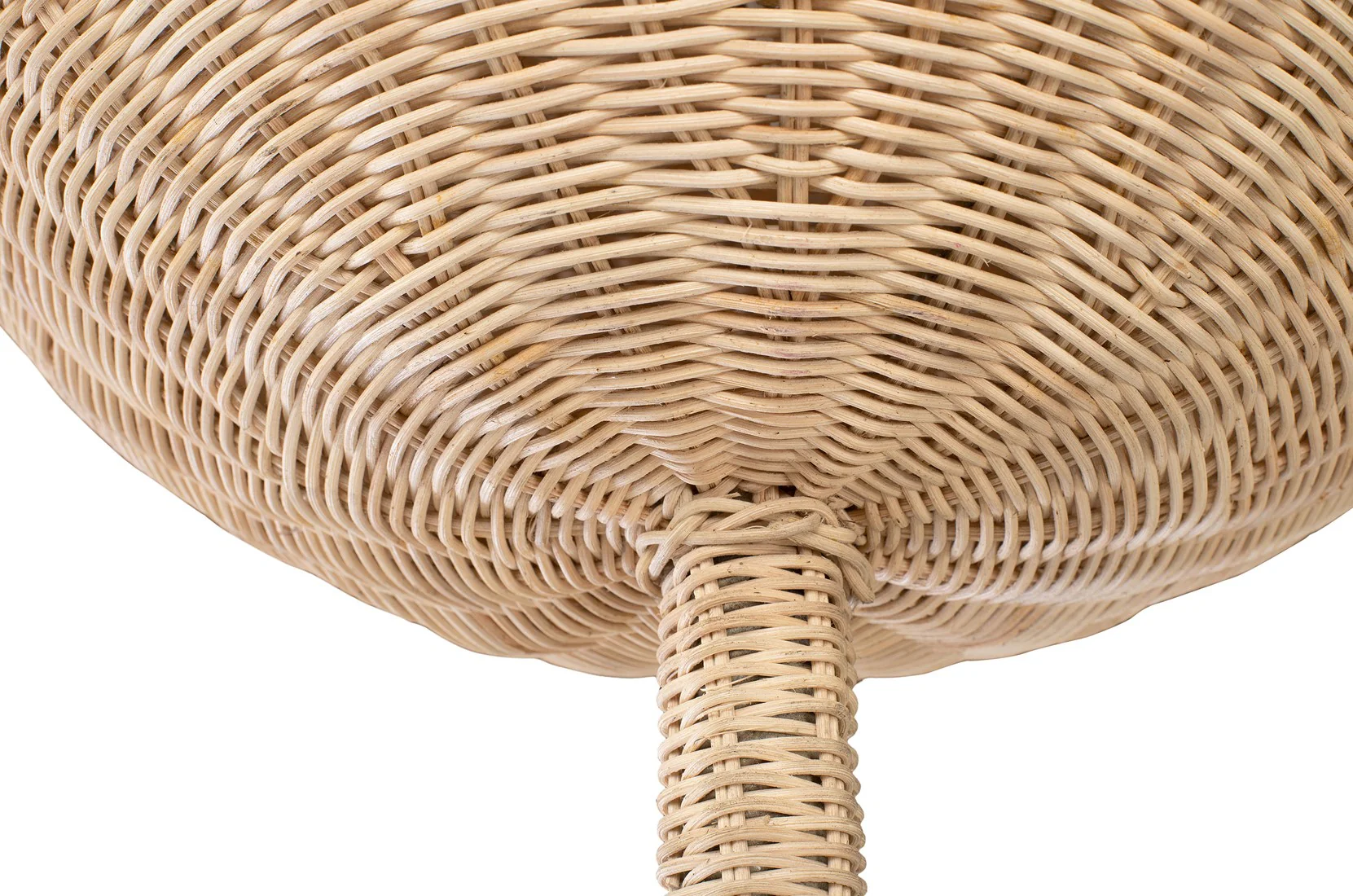 Deja Floor Lamp in Natural Rattan - Image 5