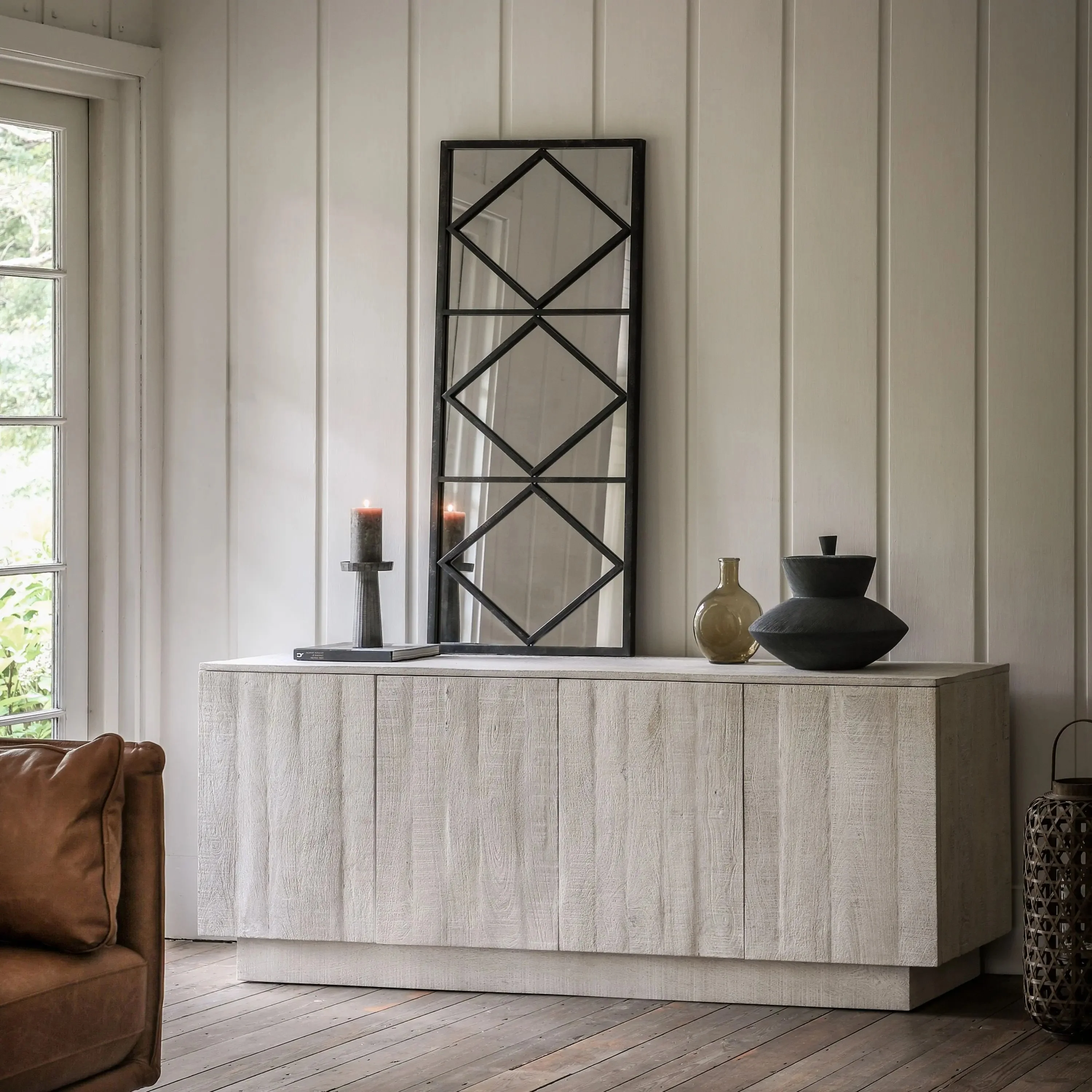 Girisha 4 Door Sideboard – Whitewash - Image 8