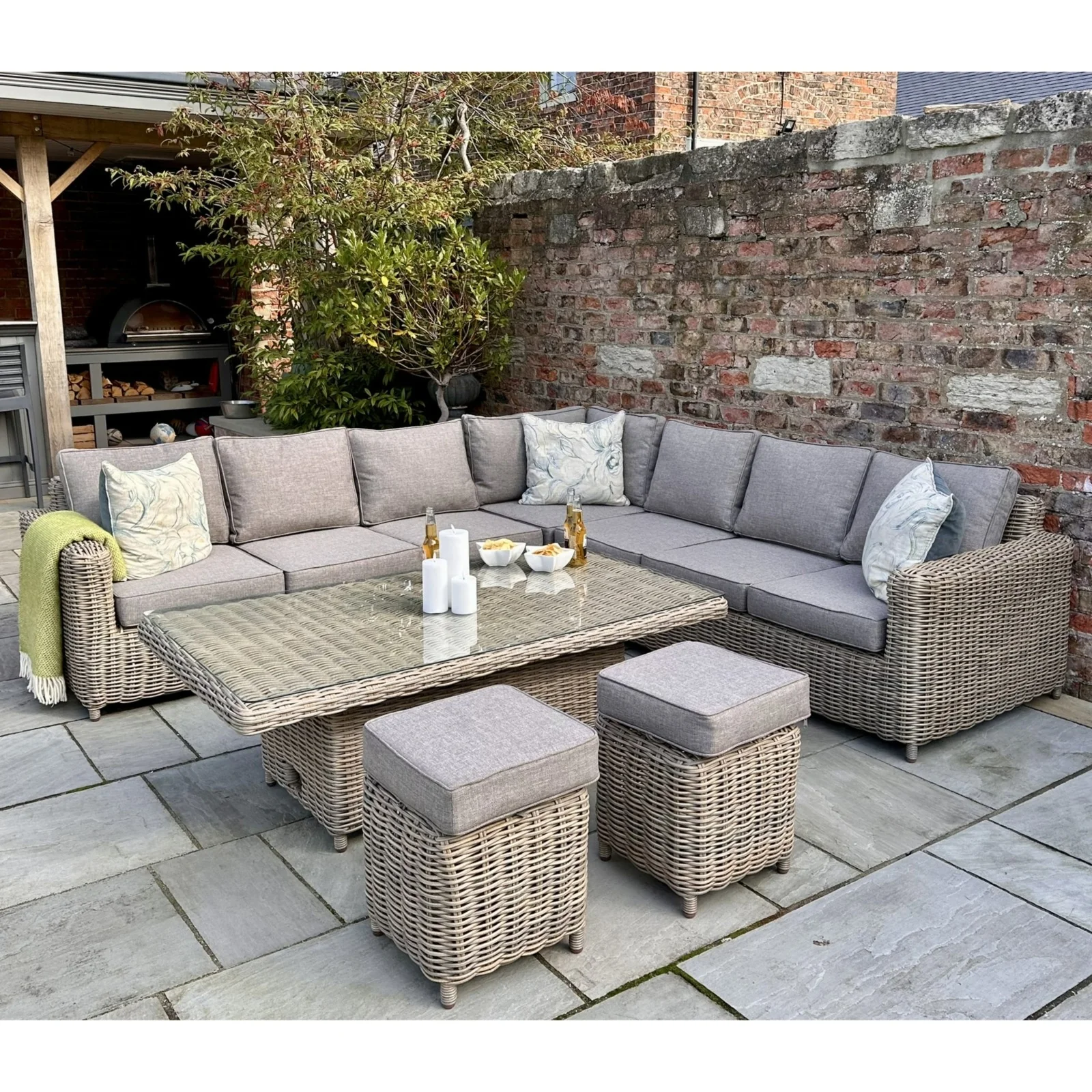 Hill Interiors Amalfi Outdoor Corner Sofa Set - Image 2