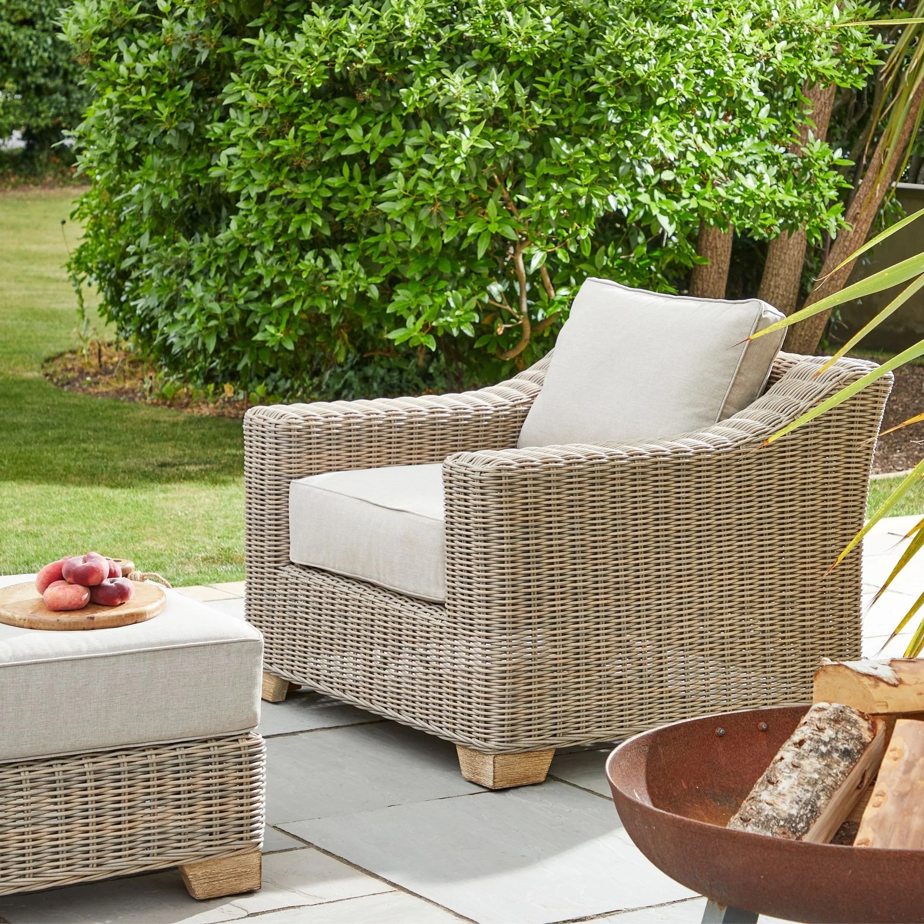 Hill Interiors Capri Collection Outdoor Armchair - Image 6