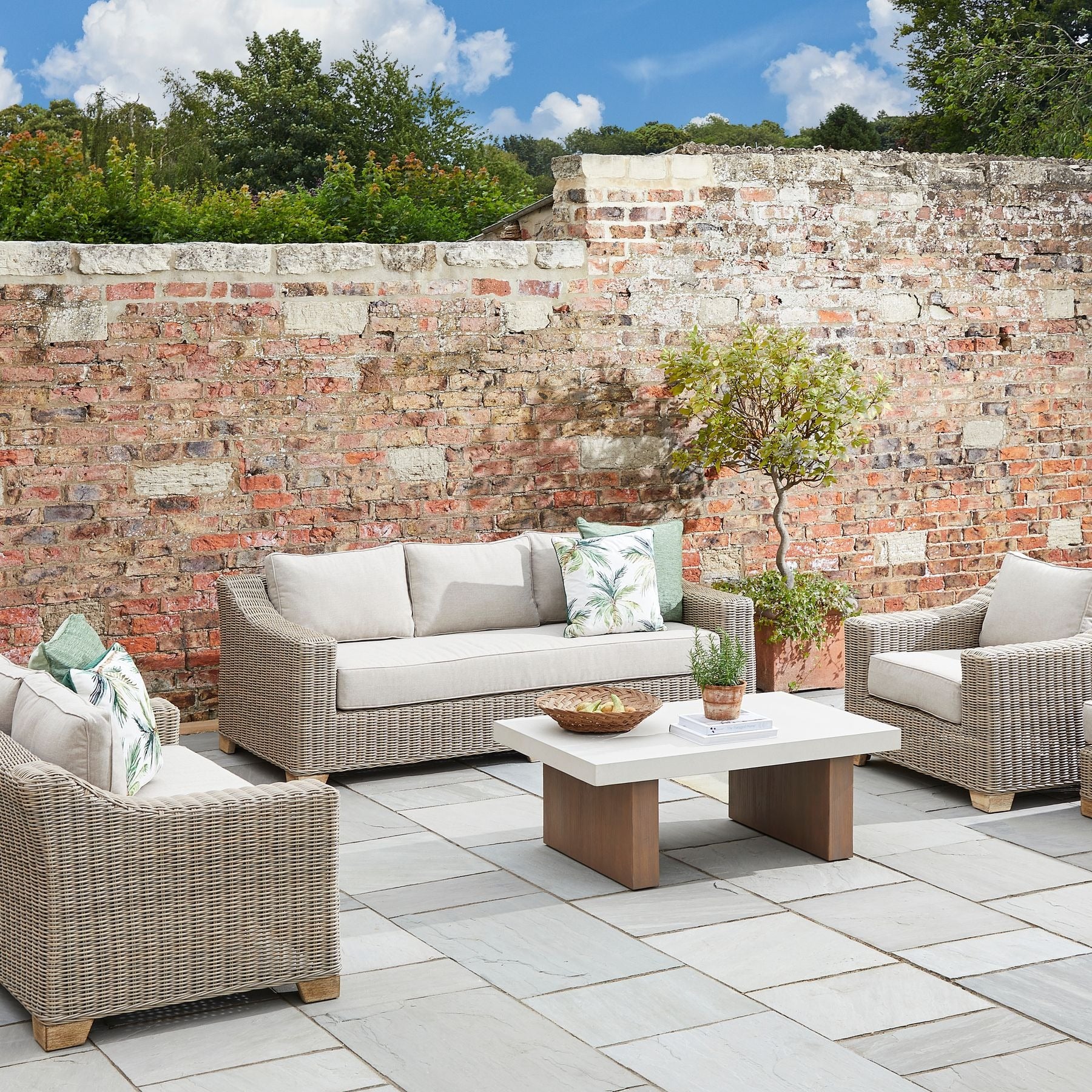 Hill Interiors Capri Collection Outdoor Sofa – 3 Seater - Image 6