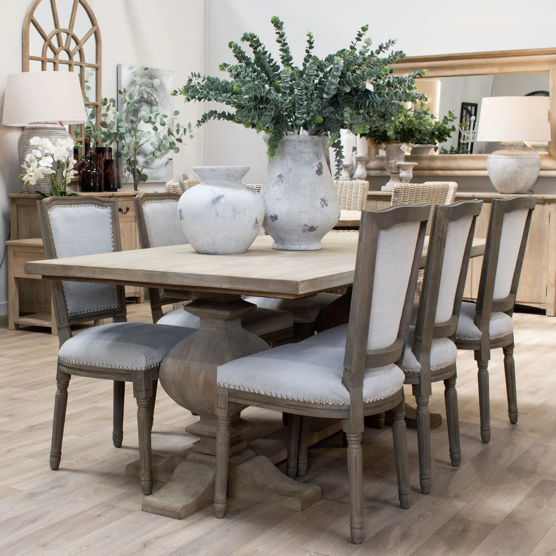 Hill Interiors Copgrove Collection Dining Table – Large - Image 4
