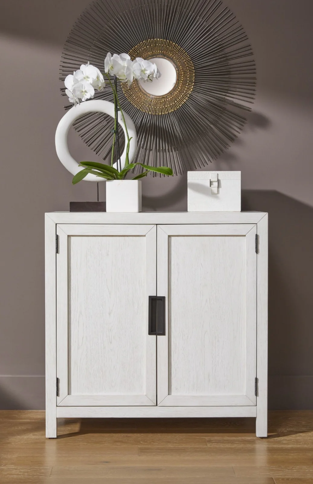 Hooker Furnishings Harmony Two-Door Sideboard – Light - Image 5