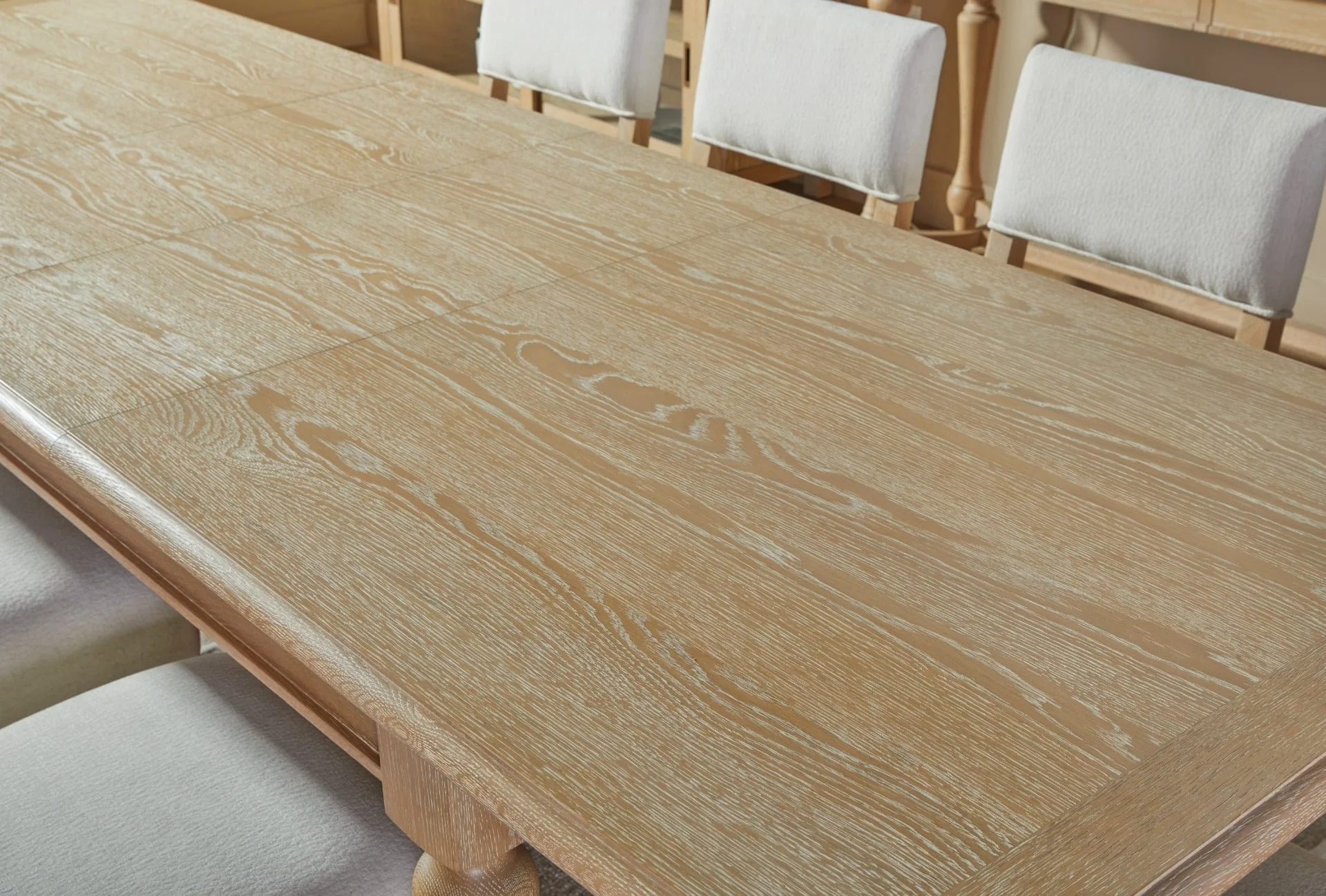 Hooker Furnishings Timeless Rectangle Extending Dining Table – 180-260cm - Image 11