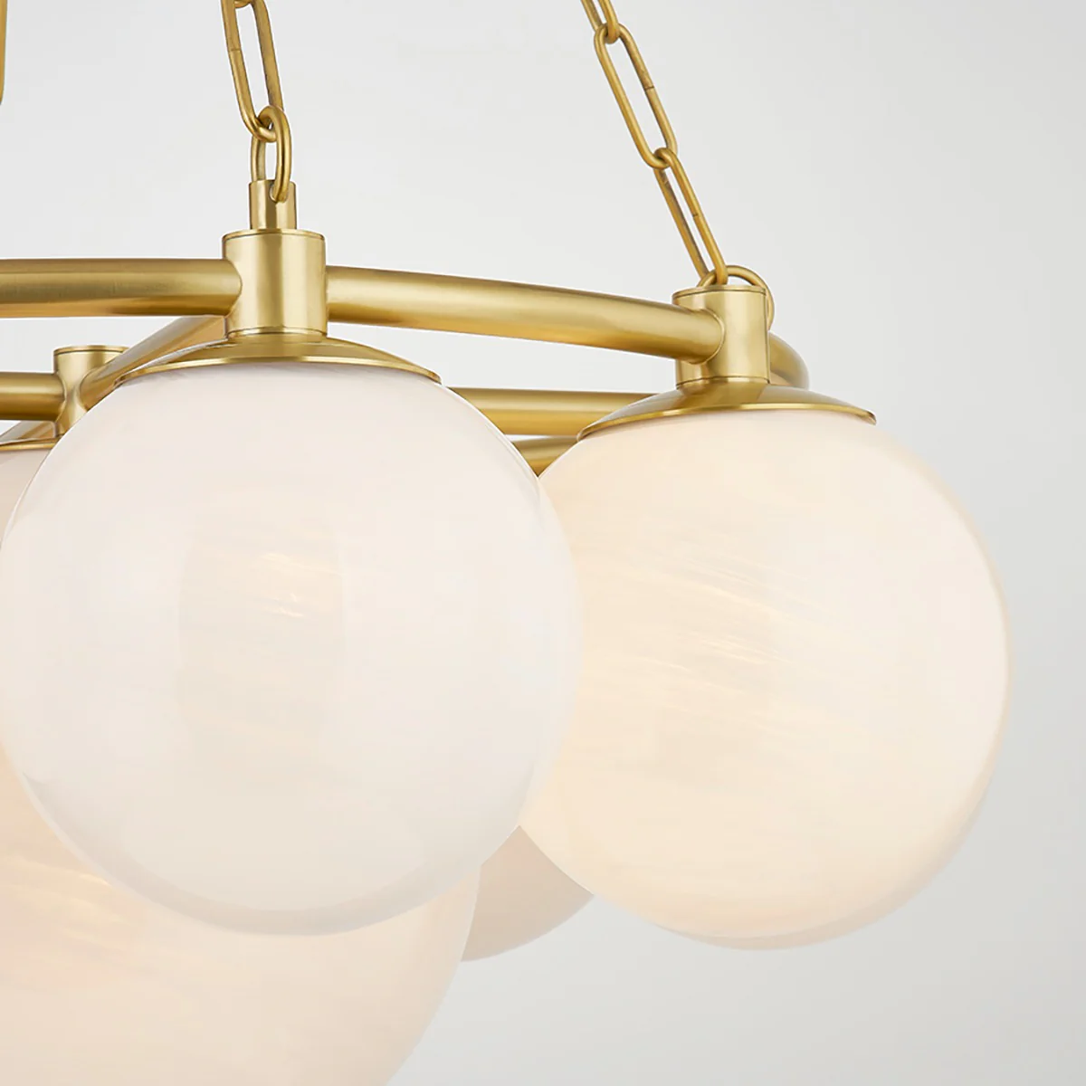 Hudson Valley Lighting Thornwood Chandelier – Aged Brass - Image 2