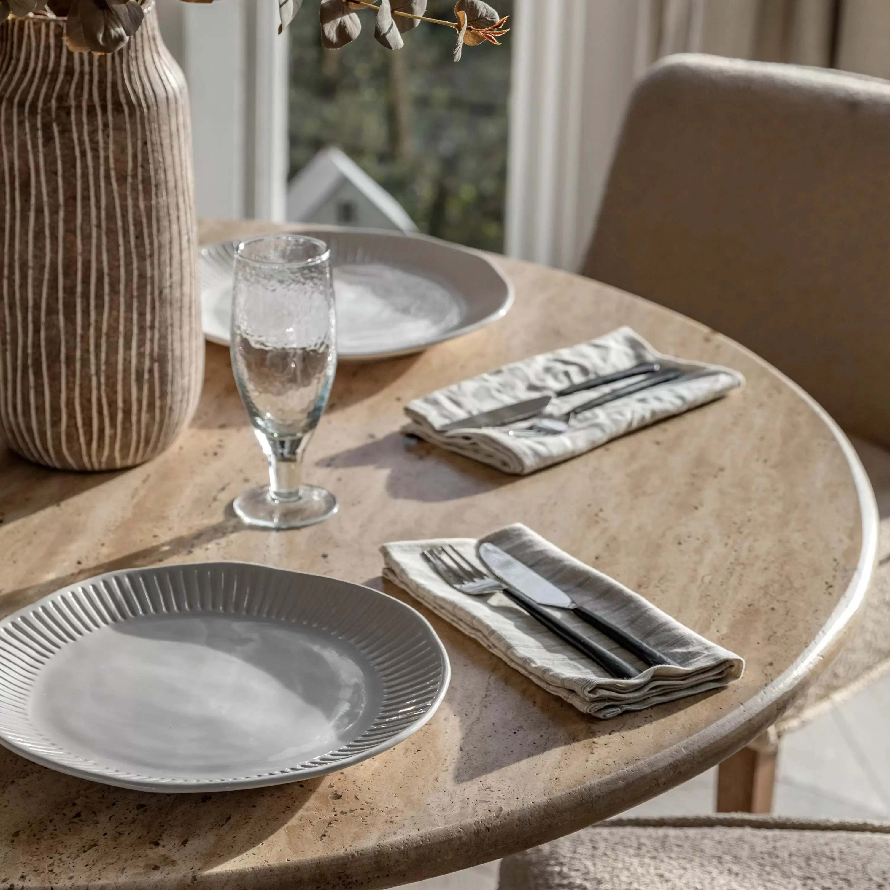 Kaine Dining Table - Image 4