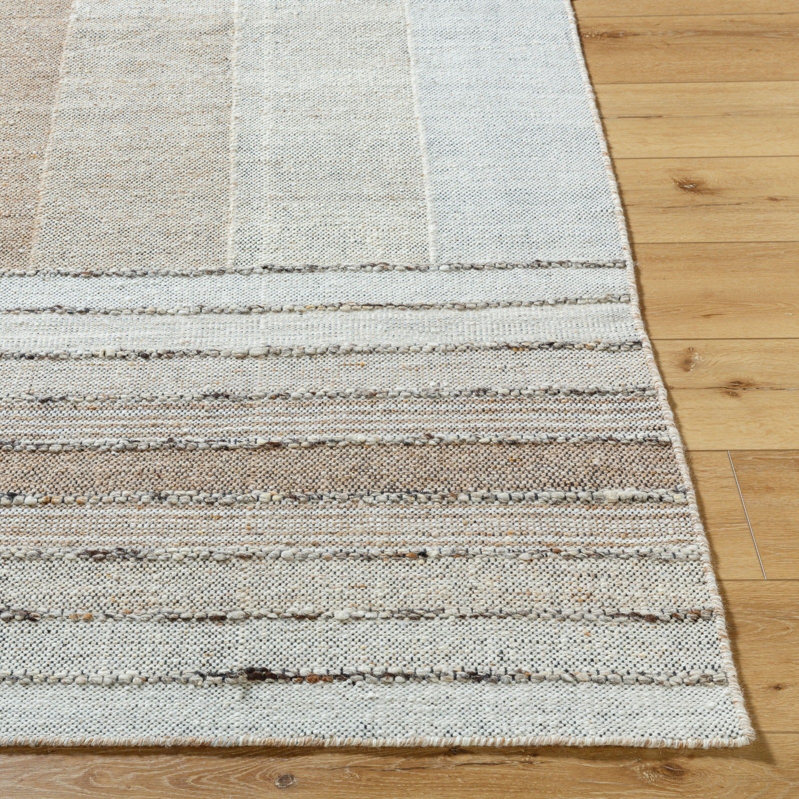 Keiichi Celtic Hand Woven Rug – Large - Image 3