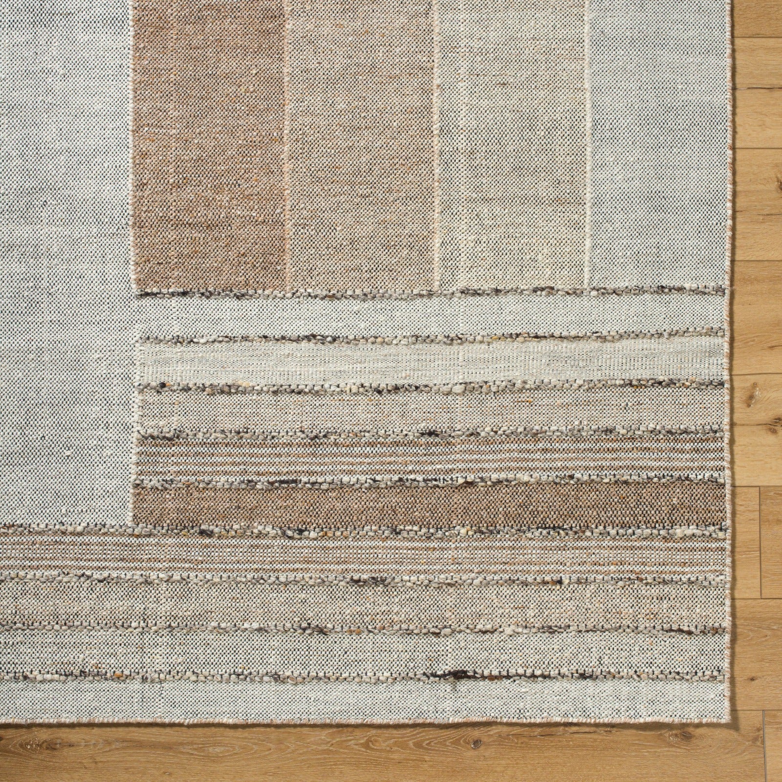 Keiichi Celtic Hand Woven Rug – Large - Image 4