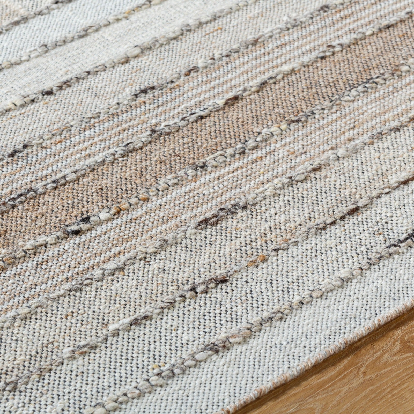 Keiichi Celtic Hand Woven Rug – Small - Image 5