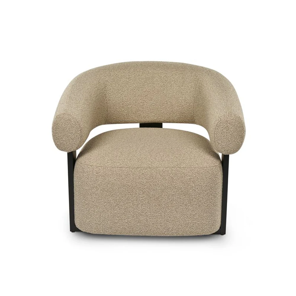 Liang & Eimil Botega Occasional Chair (CRIB 5) – Capela Sand
