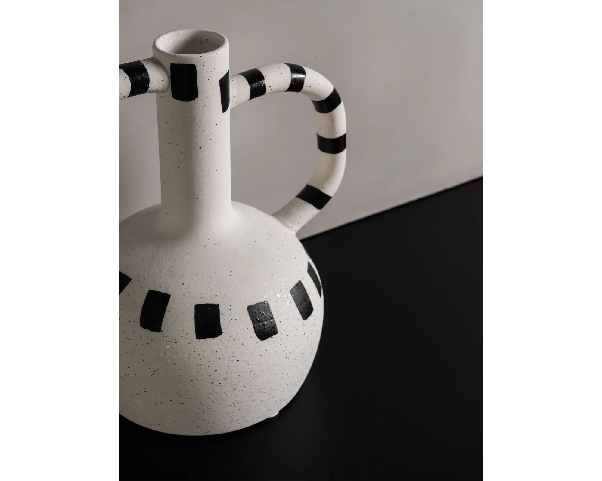 Liang & Eimil Irving Vase - Image 2