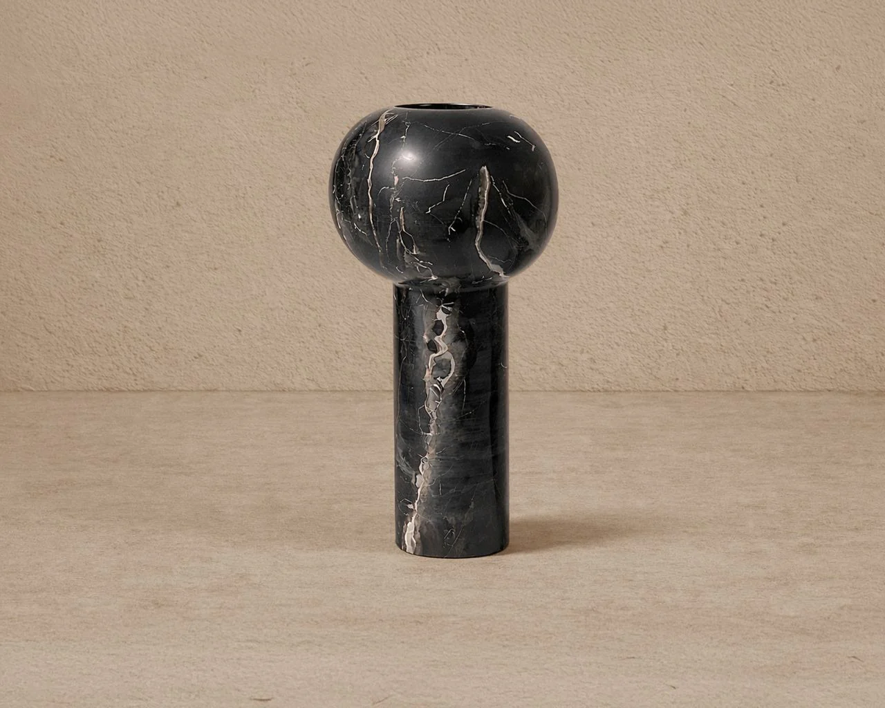 Liang & Eimil Isadora Vase – Large - Image 3
