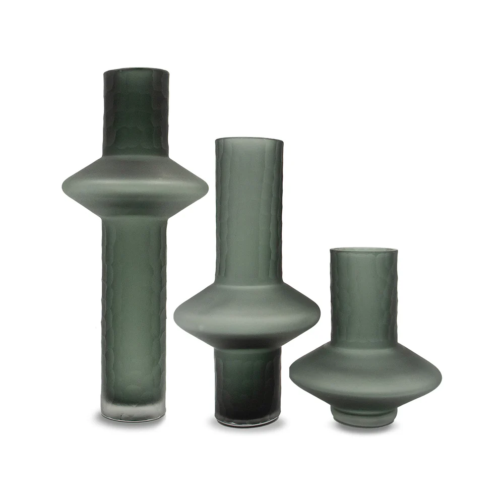 Liang & Eimil Rei Glass Vase in Smoke Grey - Large - Image 4