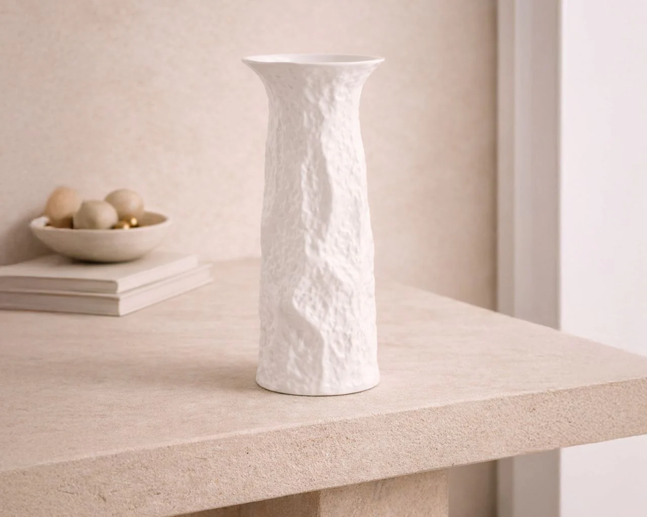 Liang & Eimil Valeno Vase – White Ceramic - Image 3