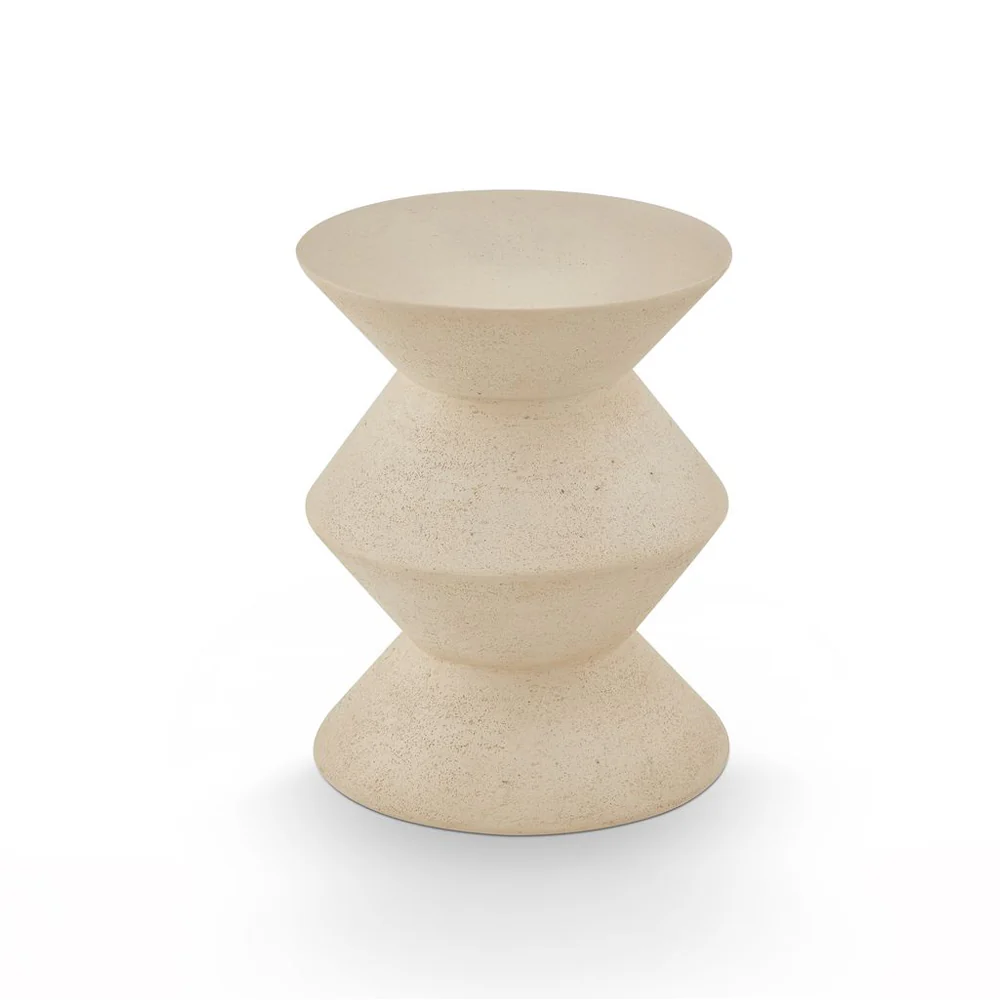 Liang & Eimil Zinda Side – Sandstone