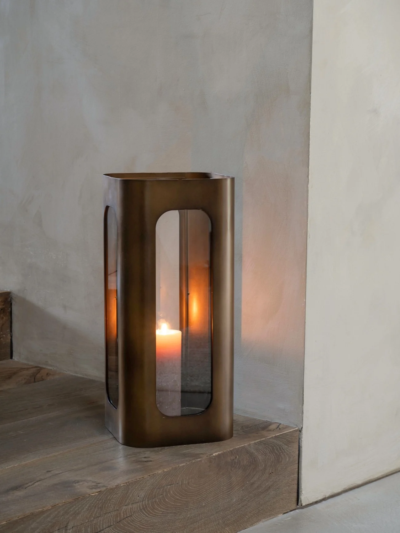 Libra Interiors Thorpe Hurricane Lamp – Medium - Image 6