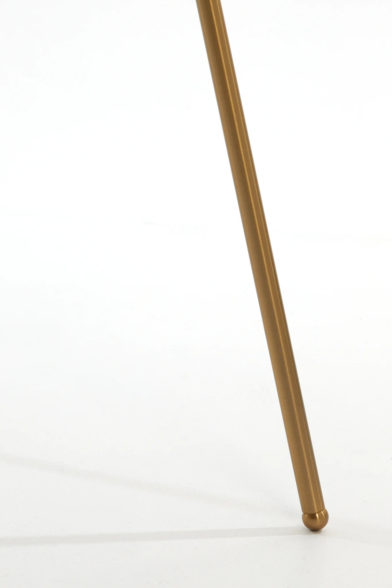 Light & Living Mayson Floor Lamp in Gold and Gold and Clear Glass - Image 5