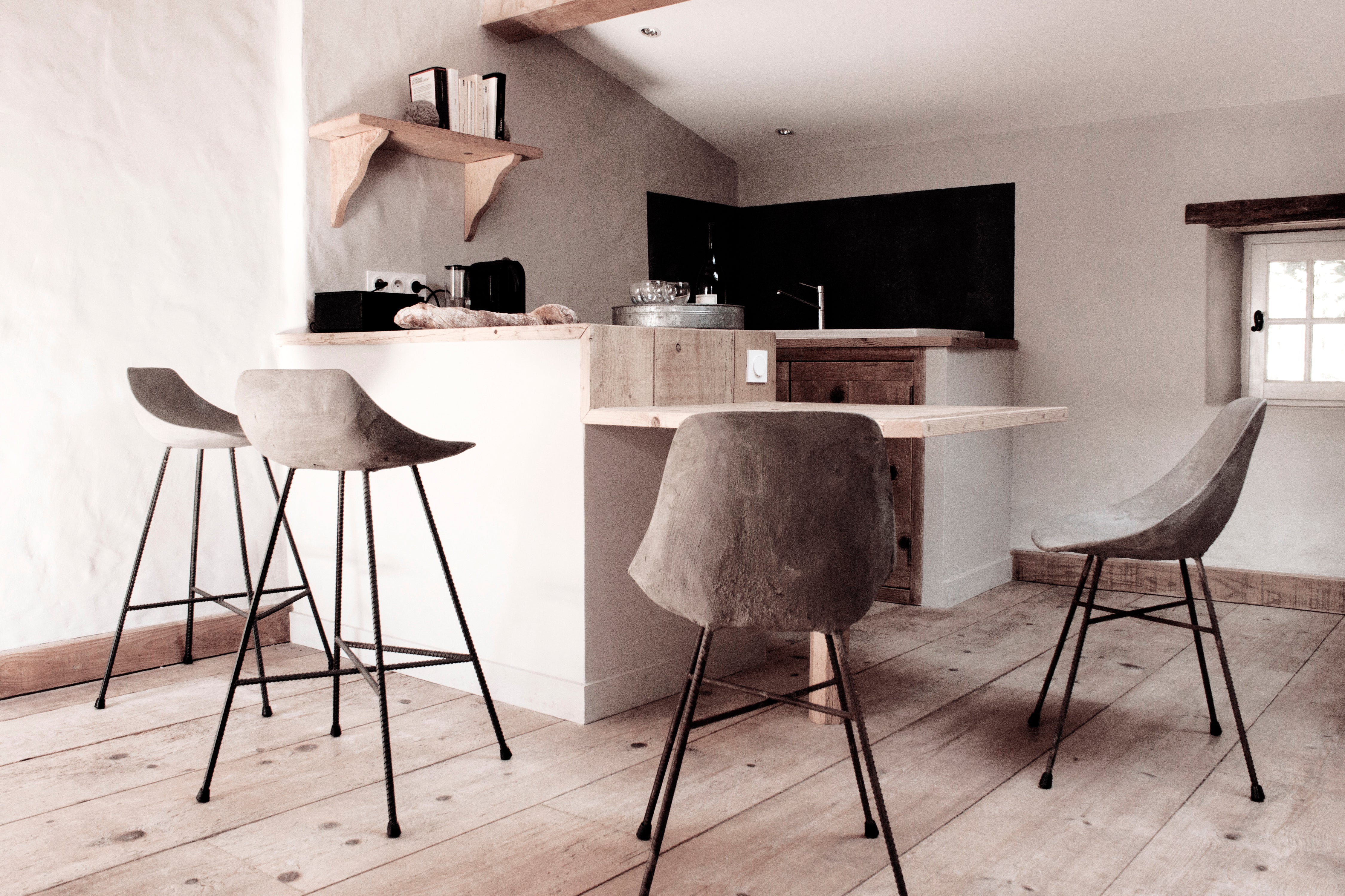 Lyon Beton Hauteville Bar Chair with Concrete Seat – Small - Image 8