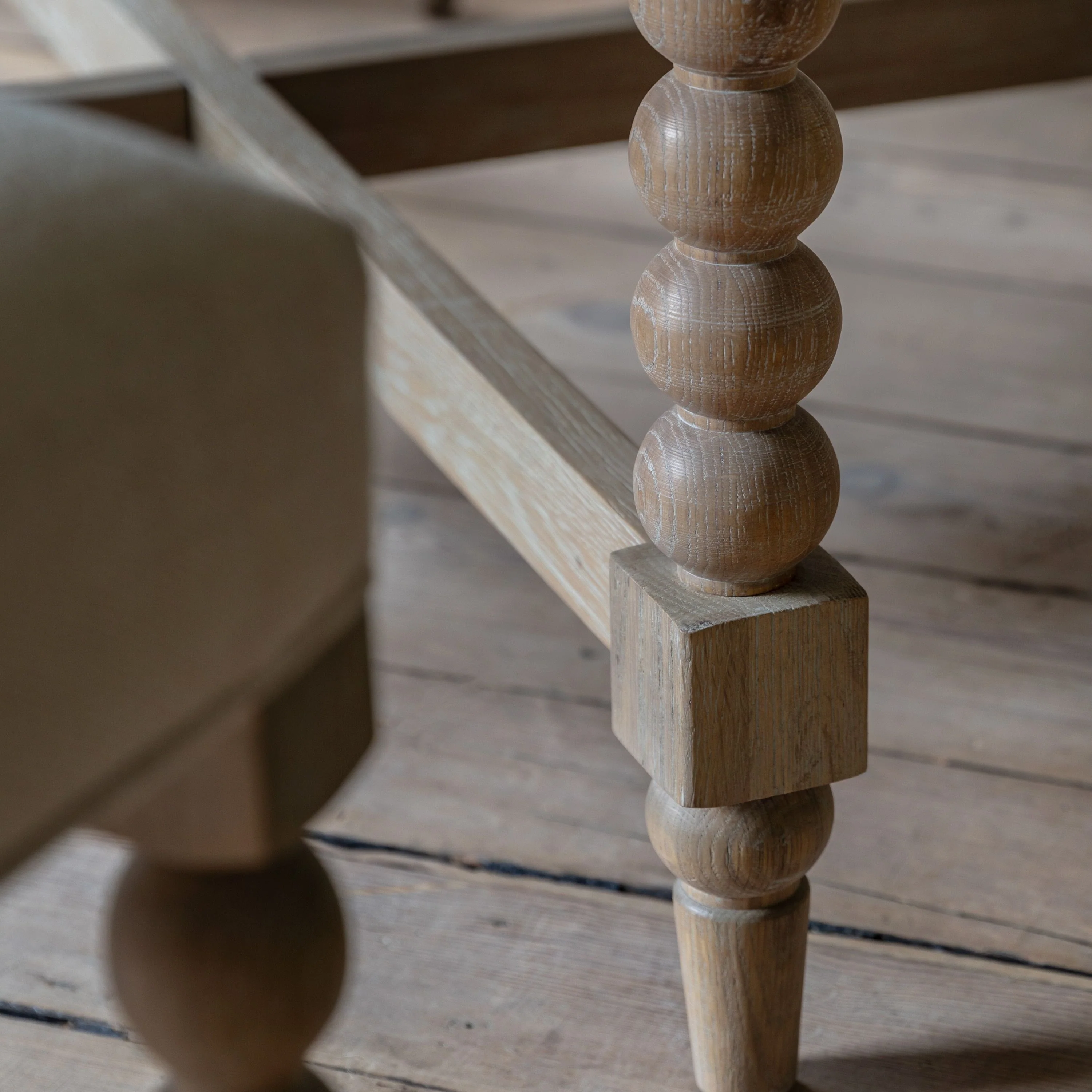 Oakville Extending Round Dining Table - Image 6