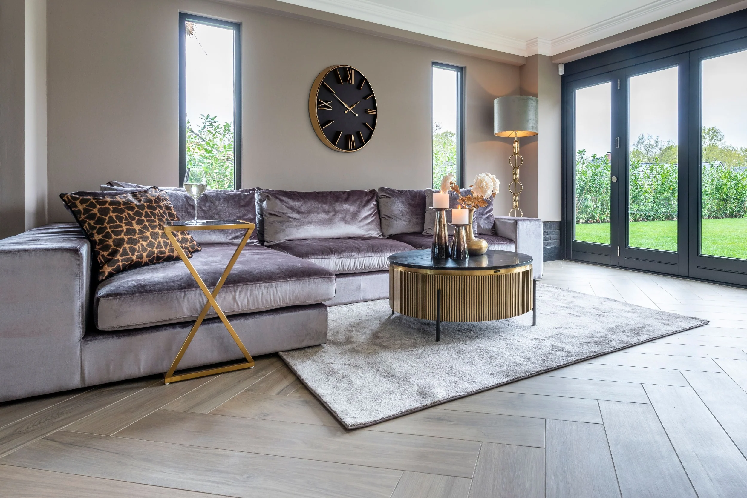 Richmond Interiors Ironville Brass Birch and Marble Round Coffee Table - Image 4