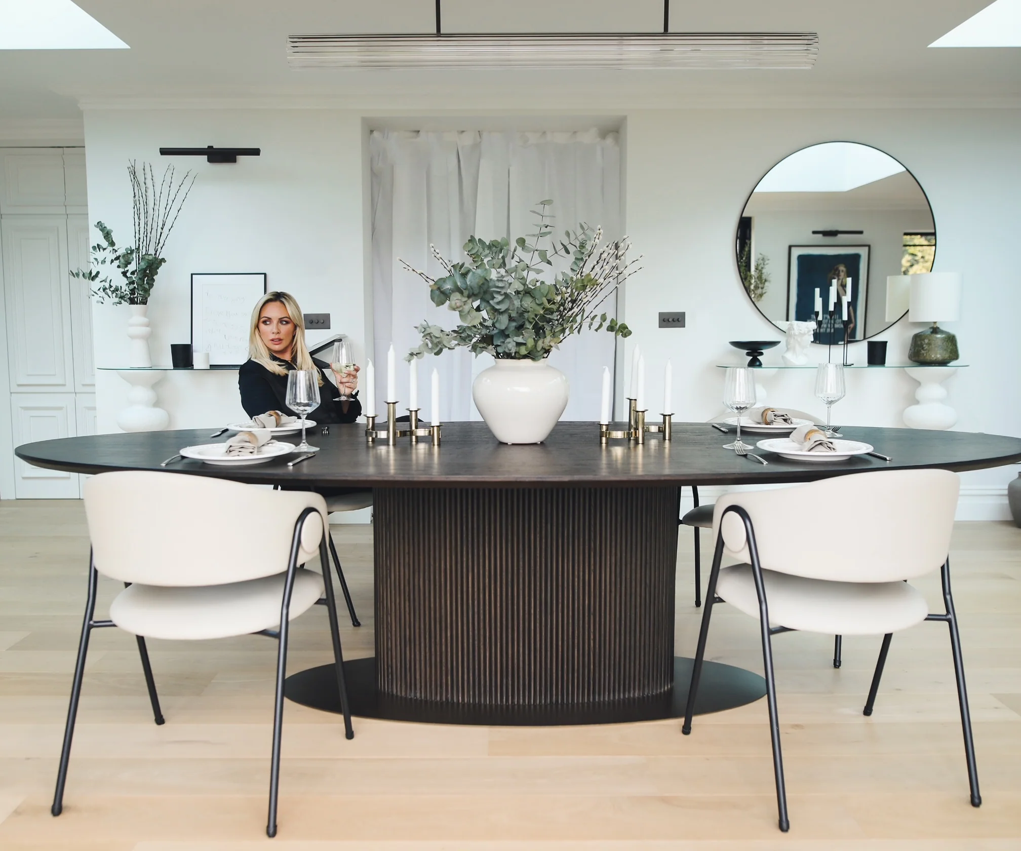Richmond Interiors Luxor Oval Dining Table - 300cm - Image 8