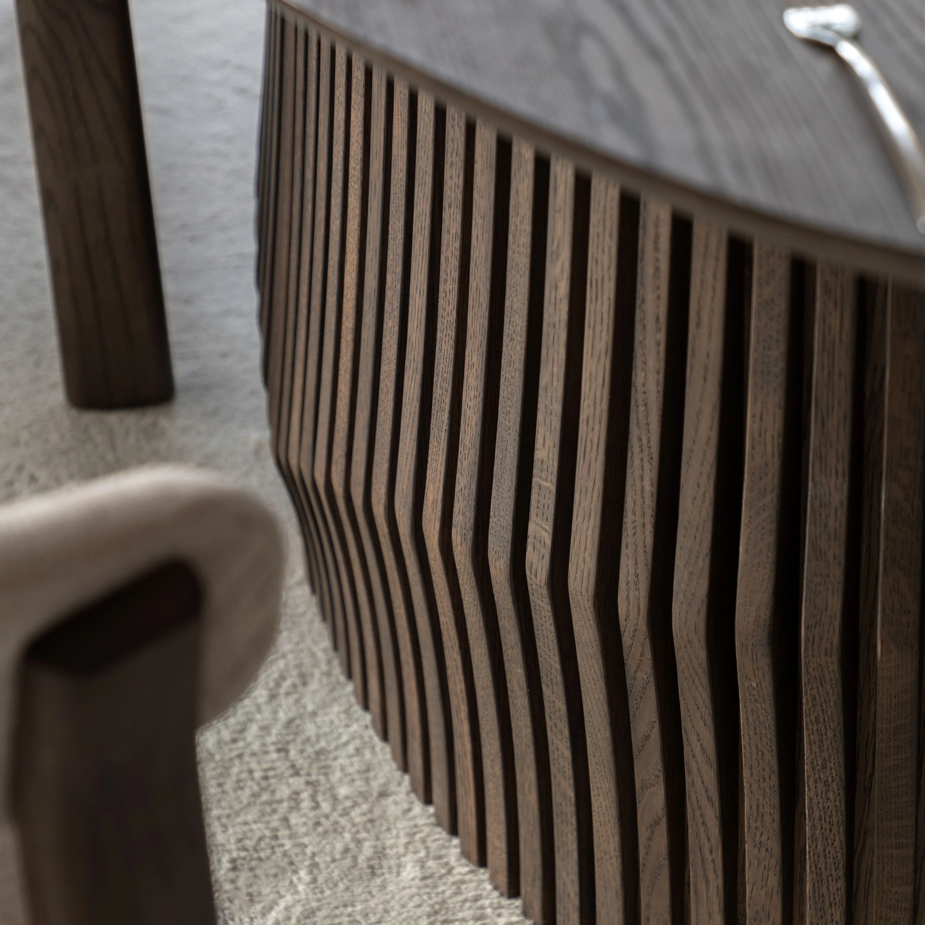 Roman Extending Dining Table - Oval - Image 6