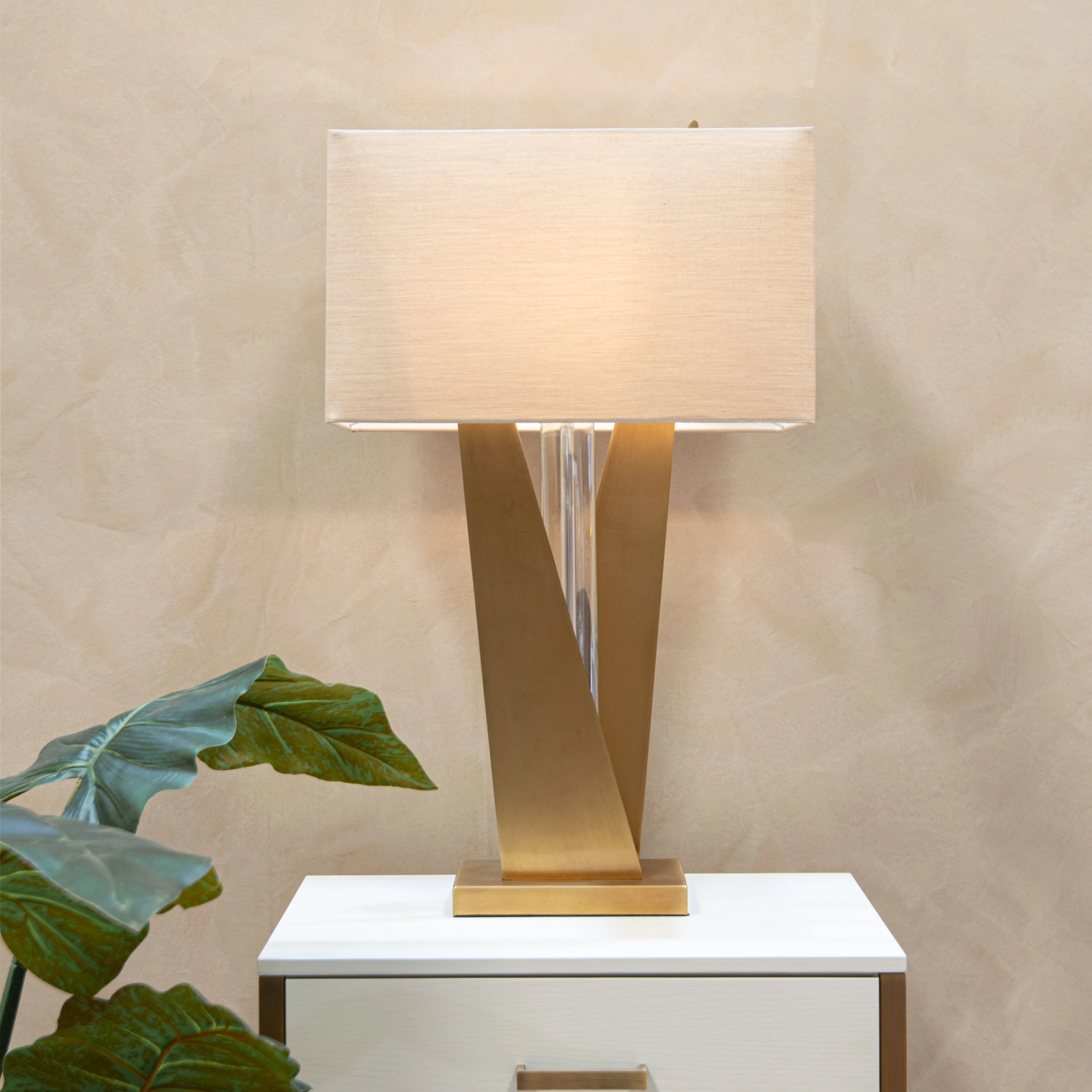 RV Astley Cabra Table Lamp - Image 2