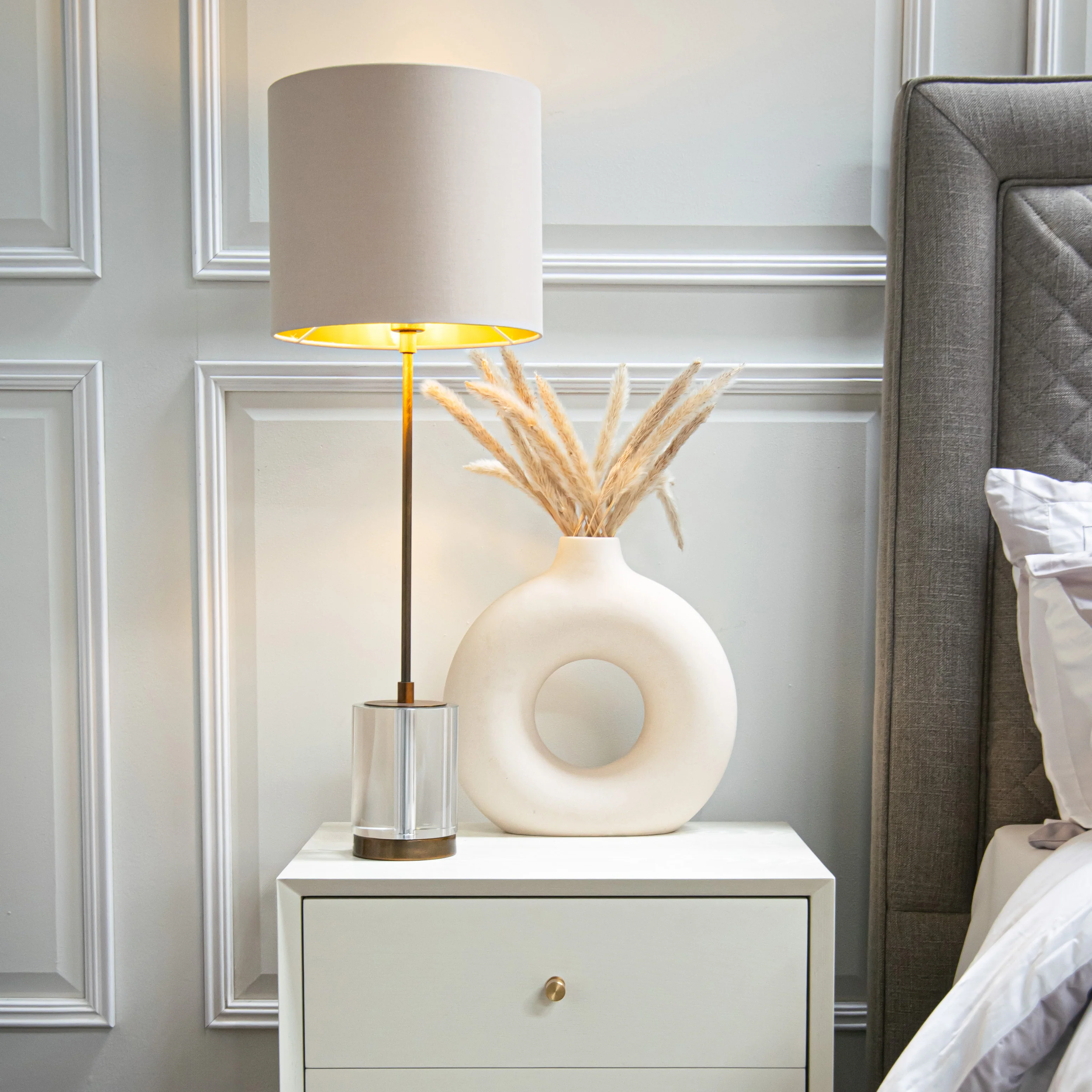 RV Astley Reno Table Lamp – Antique Brass – 72cm - Image 2
