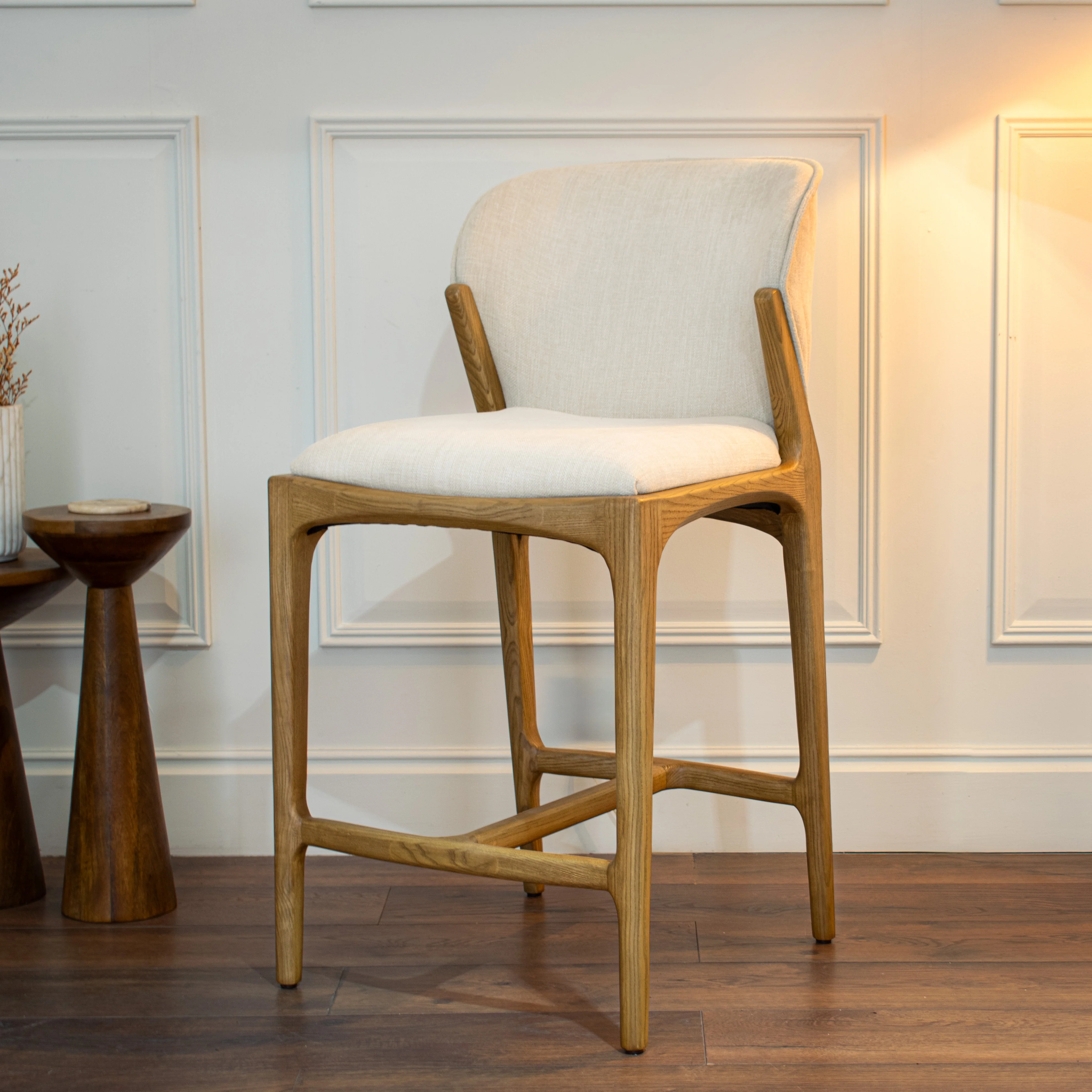 RV Astley Yeriel Bar Stool - Image 2
