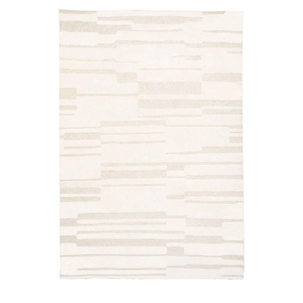 Serif Tufted Tonal Rug – Large