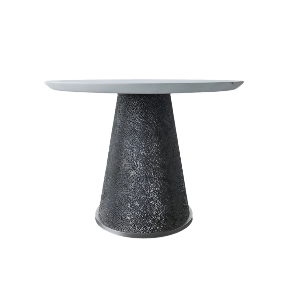 That's Living Zain Dining Table – 122cm – Burnished Silver