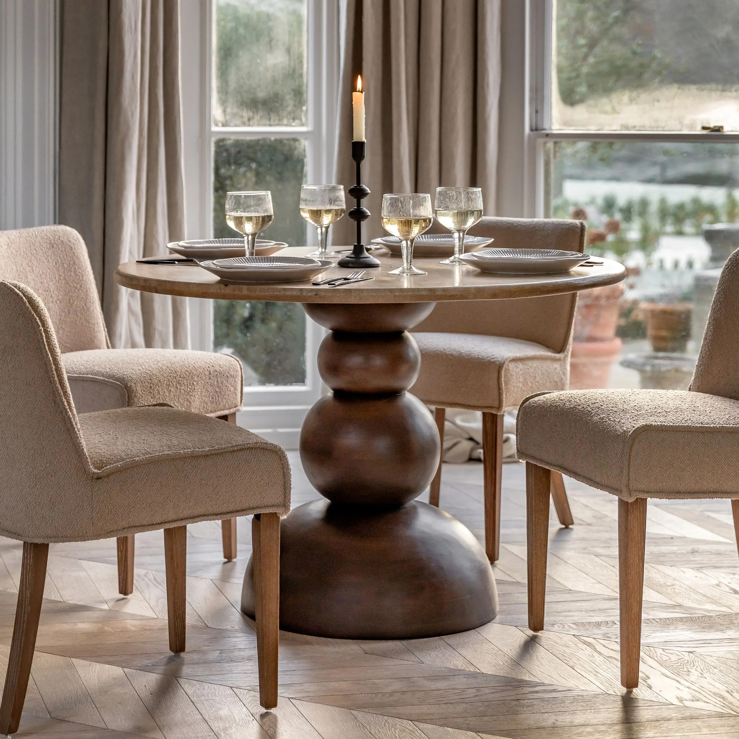 Vero Round Dining Table - Image 6