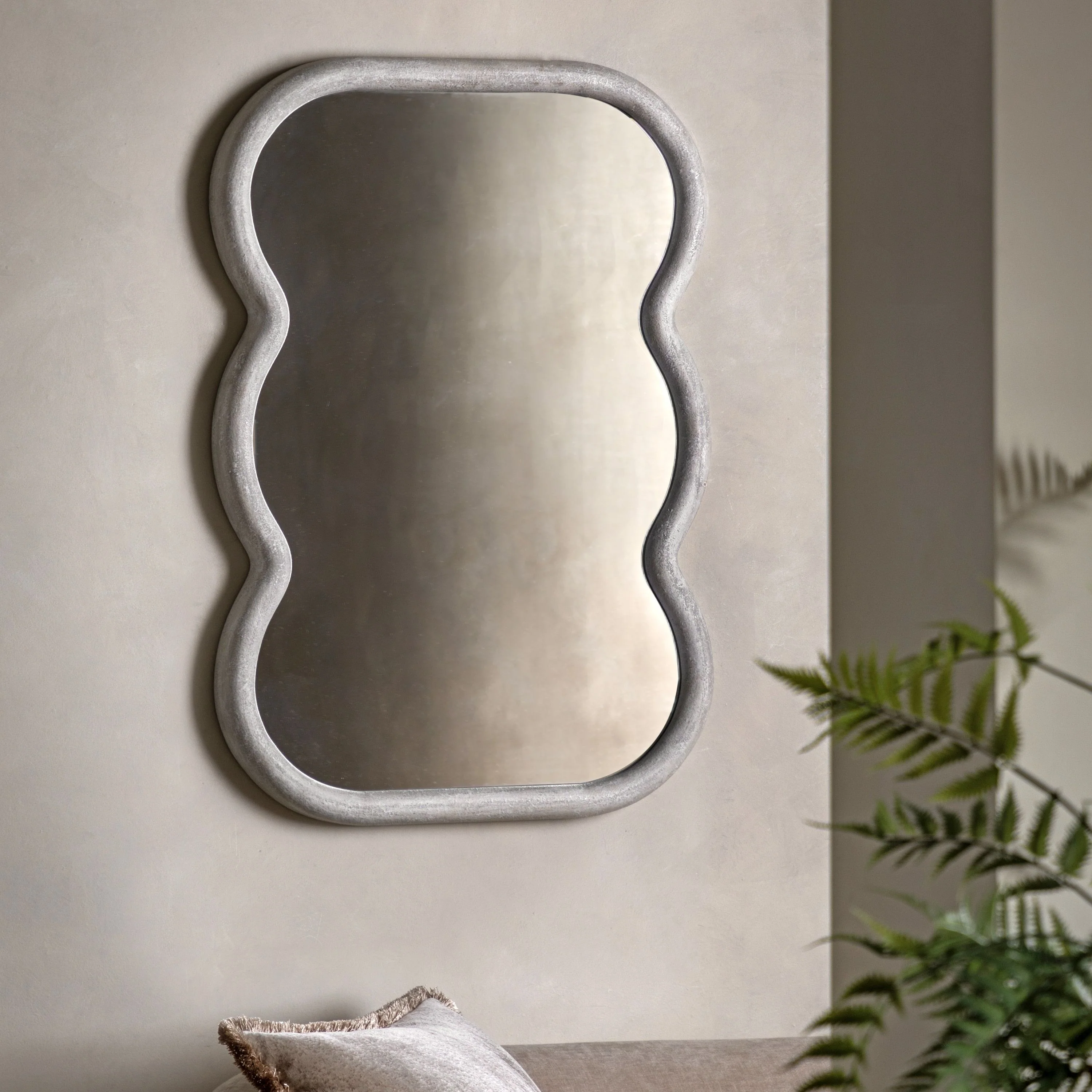 Wave Curved Mirror – Small - Image 7