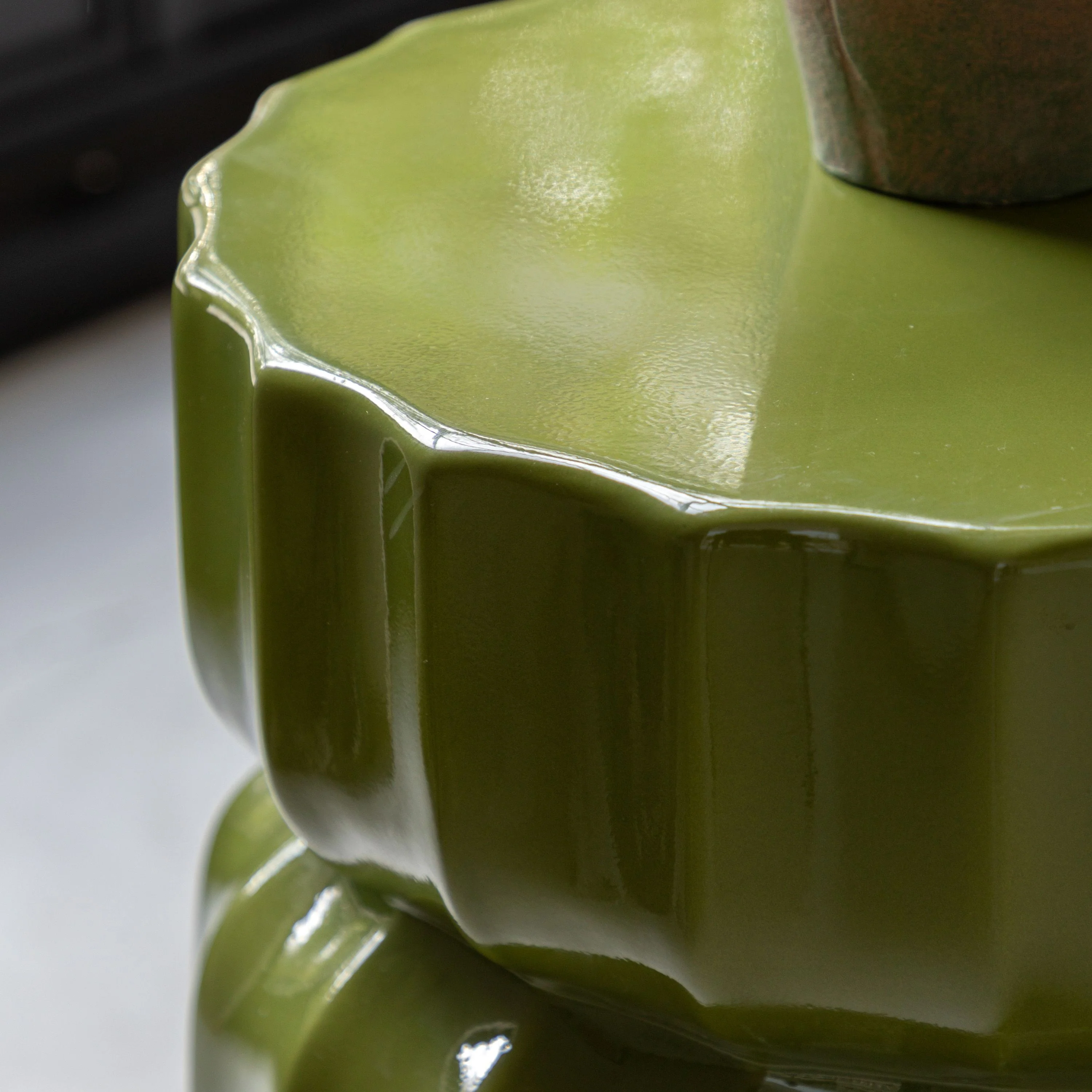 Willa Side Table - Verde - Image 6